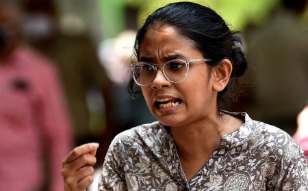 2021-ലെ ബംഗ്ലാ ഭവൻ സമരം: എസ്എഫ്ഐ നേതാവ് ഐഷി ഘോഷിനെതിരെയുള്ള അറസ്റ്റ് വാറണ്ട് ഡൽഹി കോടതി റദ്ദാക്കി
