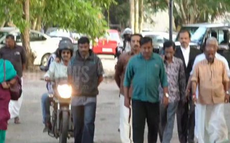 സമരം ചെയ്ത വിദ്യാർത്ഥികൾക്കെതിരായ വിദ്വേഷ പരാമർശം; ടി ജി മോഹൻദാസിന് ഉപാധികളോടെ ജാമ്യം