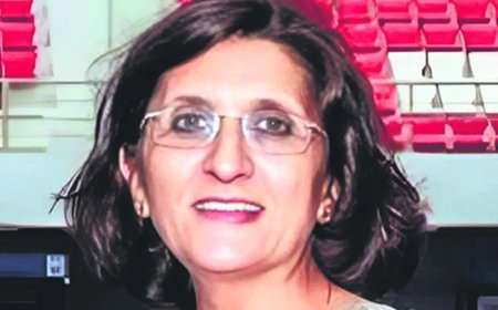 കേന്ദ്ര വിദ്യാഭ്യാസമന്ത്രാലയത്തില്‍ വീണ്ടും അഴിച്ചുപണി; ഉന്നത വിദ്യാഭ്യാസ വകുപ്പ് സെക്രട്ടറിയെ വീണ്ടും മാറ്റി