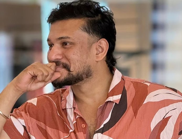 അർജുൻ ആയങ്കി സഞ്ചരിച്ച കാർ കസ്റ്റഡിയിലെടുത്ത് പൊലീസ്;പിന്തുണ വേണ്ട, പിന്നില്‍ നിന്ന് കുത്തരുത്; എംവി ജയരാജനെതിരെ അര്‍ജുന്‍