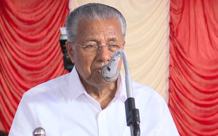 എൽഡിഎഫ് സര്‍ക്കാരിന്റെ കാലത്ത് പേഴ്സണല്‍ സ്റ്റാഫില്‍ 787 പേരെ നിയമിച്ചിട്ടില്ല, മുഖ്യമന്ത്രിക്ക് ഈ കണക്ക് എവിടെനിന്ന് കിട്ടി?: പിണറായി വിജയൻ