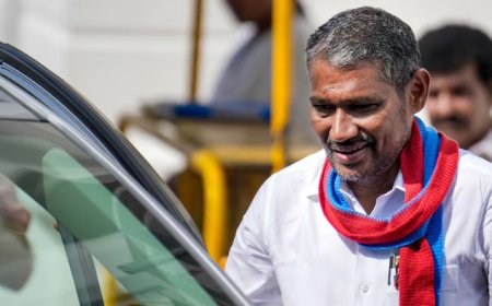 സനാതന ധർമ്മത്തെ ഉന്മൂലനം ചെയ്യാൻ പെരിയാർ ആഗ്രഹിച്ചിരുന്നു; ഞങ്ങൾ അതിനു വേണ്ടി പോരാടും: വിസികെ മന്ത്രി വന്നി അരസു