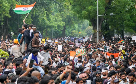 ഗ്യാനേഷിനെതിരെ പ്രതിഷേധം ശക്തം;, രാജ്യതലസ്ഥാനത്ത് എഎപിയും എഐഎസ്എഫും മുംബൈയിൽ ശിവസേനയും പ്രതിഷേധിക്കുന്നു