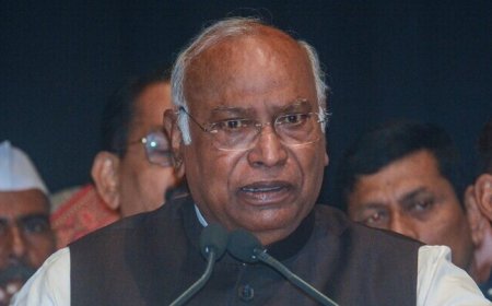 'മോദിയുടെ അച്ഛനും പടിയിറങ്ങേണ്ടി വരും'; രണ്ടു വർഷത്തിനിടെ തിരഞ്ഞെടുക്കപ്പെട്ട എല്ലാ സർക്കാരുകളും പിരിച്ചുവിടണം: ഖാർഗെ
